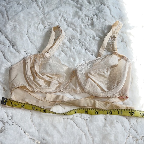 Vintage lace tan Bra with under strap Size 34B - Picture 3 of 10